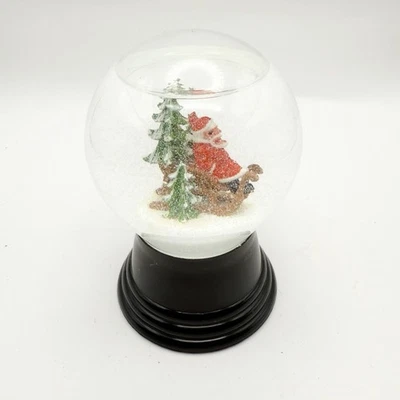 Globo de nieve vintage hecho en Austria Papá Noel y trineo de Navidad 5" H Water Works Foto 1 de 4