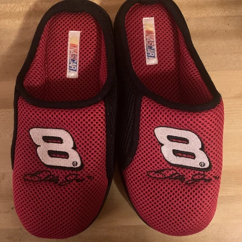 NASCAR Kids Slippers #8 Dale Earnhardt Jr. Size 6 GOOD CONDITION Cover