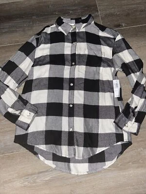 NWT Boys Black & White buffalo plaid long sleeve Shirt Old Navy Size 10/12 - Image 1 of 3