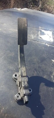 2013 DODGE AVENGER ACCELERATOR PEDAL 2.2L - Image 1 of 4