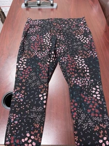 Torrid Women’s Floral Print Leggings Size 2 (2X) Black Pink Stretch Cotton Blend - Picture 1 of 4