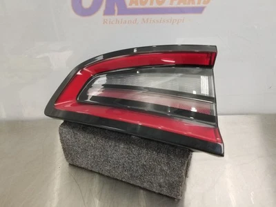 21 2021 DODGE CHARGER R/T QUARTER PANEL MOUNTED TAIL LAMP LEFT DRIVER - Image 1 of 4