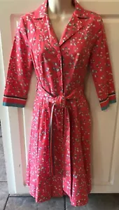Johnnie BODEN Baumwollkleid mit Knopfleiste rosa/blau Blumenmuster Riviera Krawatte Taille Gr. 2 - Bild 1 von 10