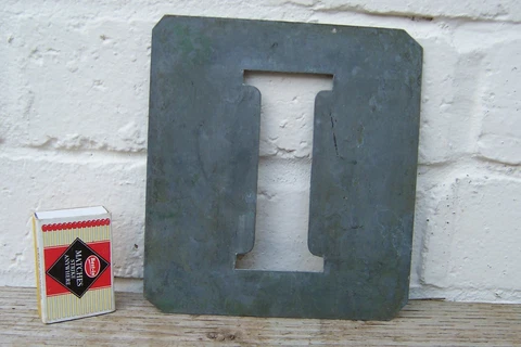 VINTAGE GALVANISED STENCIL LETTER *** I *** DISPLAY SIGN INDUSTRIAL FACTORY Cover