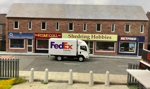 1/76 code 3 Isuzu N series Fed Ex - Picture 1 of 5