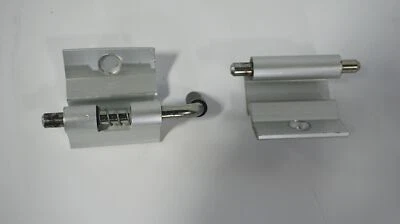 HP SERVER RACK FRONT HINGE (122 DEGREES) 174389-001 (RoHS - 432370-001) - Image 1 of 3