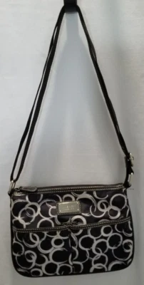 BOLSO BANDOLERA O BANDOLERA NINE WEST CORREA AJUSTABLE BLANCO Y NEGRO PEQUEÑO #3606 Foto 1 de 4