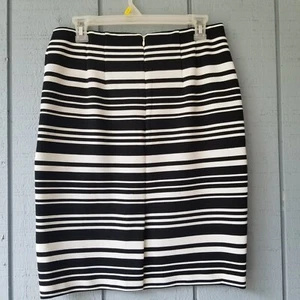 Ann Taylor Factory Skirt Womens 4 Black White Striped Textured Straight Pencil - Picture 1 of 7