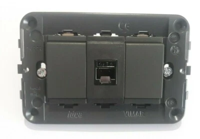 presa di rete dati rj45 cat6 vimar idea nero con supporto e tappi - Immagine 1 di 4