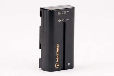 Genuine Sony NP-F530 Original Battery F570 F330 F770 DCR-TR7000E TR3000E TRV720 - Bild 1 von 2
