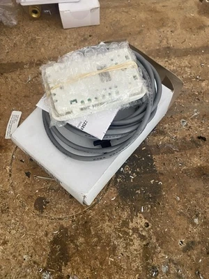 Trane BAYSEN30ATEMPA Wired Outdoor Temperature Sensor - Image 1 of 4