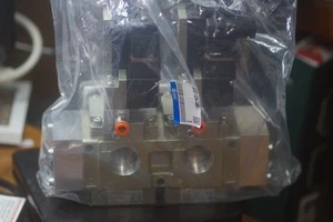 NEW SMC VG342R-5DZ-10N-MB-X87 VG342R5DZ10NMBX87 VALVE, 3 PORT SOLENOID VALVE - Picture 1 of 11