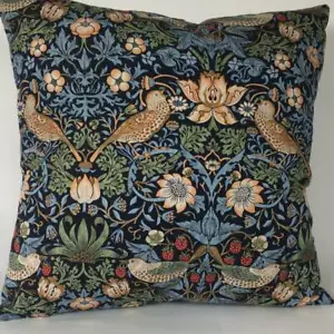 100% Cotton William Morris Strawberry Thief Design Cushion Cover in Navy 45cm - Picture 1 of 1