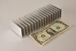 Amplificador de potencia del radiador disipador de calor de aluminio grande 198 mm x 75 mm x 40 mm - Imagen 1 de 5