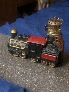 Vintage Unque Train Design Wick And Oil Lantern - Picture 1 of 9