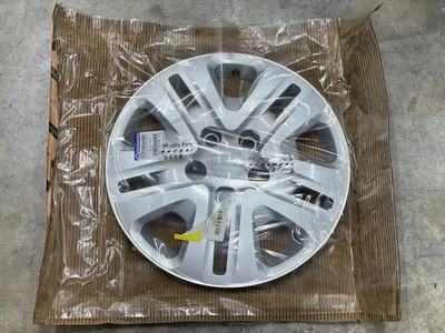 Tapacubos cubierta rueda Dodge Journey Grand Caravan 2013-2020 17" OEM 04726433AA Foto 1 de 4