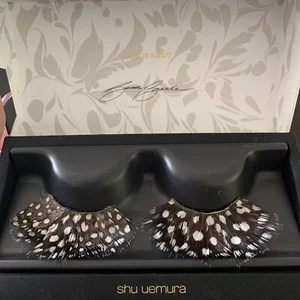Shu Uemura Premium Edition Lashes in Nature Collection: Feather Print - Picture 1 of 6