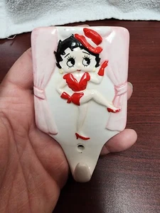 Vintage selten Betty Boop Keramik Porzellan Wandhaken EUC bezaubernd - Bild 1 von 3