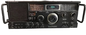 Radio Panasonic DR 49 VHF, LW, MW, SW1 - Picture 1 of 3