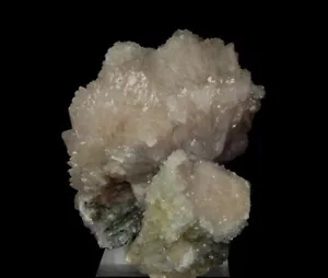 COLEMANITE nice crystals & LW fluorescent !!! - TURKEY - Bigadiç Mine /pk870 - Picture 1 of 15