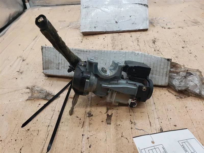 Interruptor de encendido con bloqueo de dirección compatible con 00-03 MAZDA MPV 369636 Foto 1 de 4