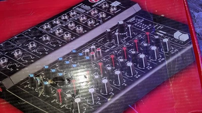 NEW ITEM HARBINGER 12 CHANNEL COMPACT MIXER WITH EFFECTS - Image 1 of 3