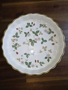 Wedgwood Wild Strawberry QUICHE BAKING DISH Oven To Table EUC #52 - Picture 1 of 3