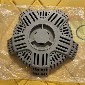 Einfach zu installierende zweistufige Treppenhaus-Abflussabdeckung widersteht Gartenabfällen Verstopfungen und Überschwemmungen - Bild 1 von 5