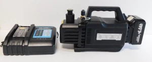 FJC 690718VT 2-Stage CORDLESS 2.0 CFM Vacuum Pump With 6.0 Amp Battery & Charger - Picture 1 of 7