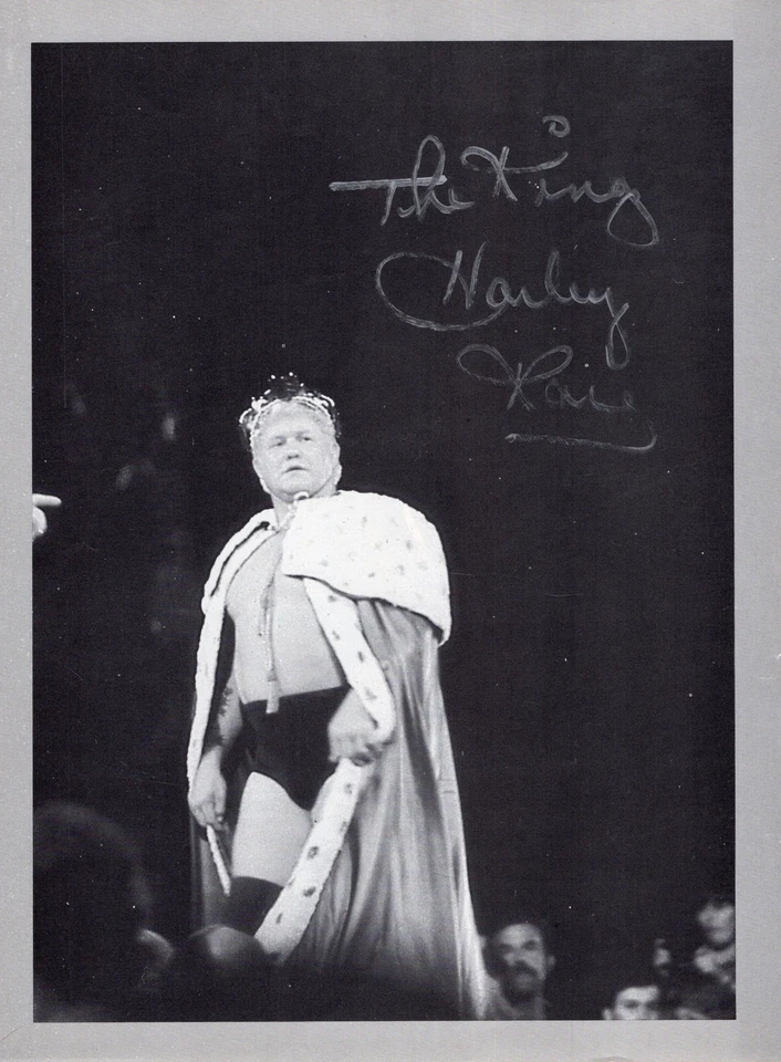 Harley Race(杂志页)签名亲笔签名刻有WWF — 第 1/1 张图片