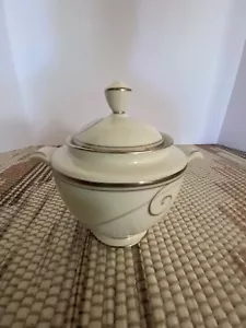 Noritake Platinum Wave Fine Porcelain Sugar Bowl with Lid - Picture 1 of 6