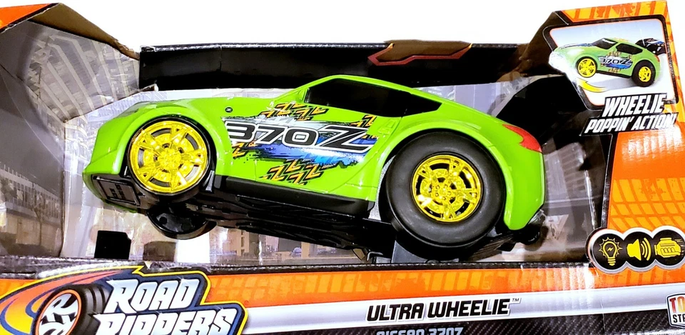 Road Rippers Ultra Wheelie Nissan 370 Z Car Toy State Green Lights Sound Ages 3+ - Image 1 of 3