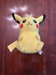 Pokémon PIKACHU Peluche Alto 10" - Foto 1 di 7