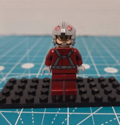 Lego Star Wars T-16 Skyhopper Pilot Minifigure 75265 - Image 1 of 2