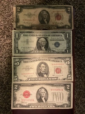u.s. paper money $2 $5 $1 $2 - Image 1 of 2