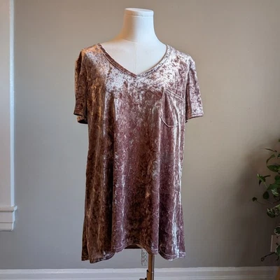 Spring & Mercer Pink Crushed Velvet T-shirt Pocket V Neck Rose Smoke Size Large - Image 1 of 4