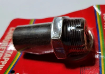 Reparación de entrada de combustible de carburador autoroscante entrada de 1" con línea de combustible de 3/8" Foto 1 de 4