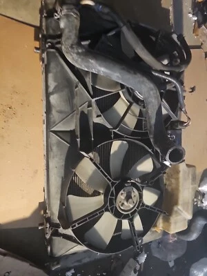 Ventilador de refrigeración radiador Toyota Sienna 2004-2005 AA122750-8462 OEM Foto 1 de 4