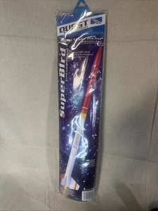 Quest Flying Model Rocket Kit SuperBird  QST 2010 - Picture 1 of 4