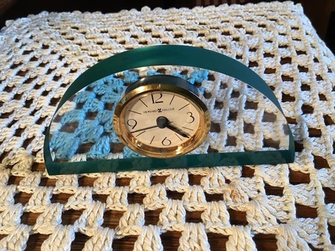 Vintage HOWARD MILLER Scandinavian Half Circle MCM LUCITE MINI Desktop Clock TAG Cover