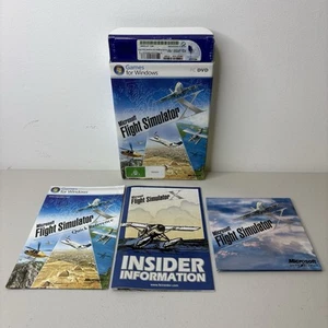 Microsoft Flight Simulator X PC Game Complete Free Tracked Postage VGC - Picture 1 of 14