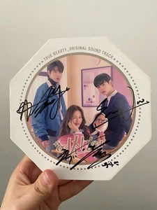 True Beauty Cha EunWoo Hwang In Youp MUN KA YOUNG Autografiado Firmado OST K-POP - Imagen 1 de 2
