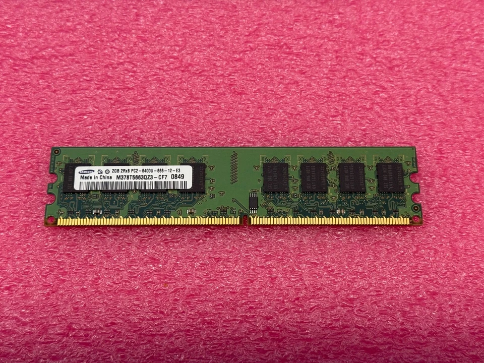 Samsung 2GB PC2-6400U-666 DDR2 RAM - Image 1 of 1