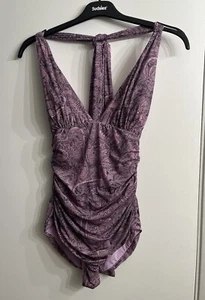 Hanne Bloch Badeanzug, Gr. 2, flieder/schwarzes Design - Bild 1 von 13