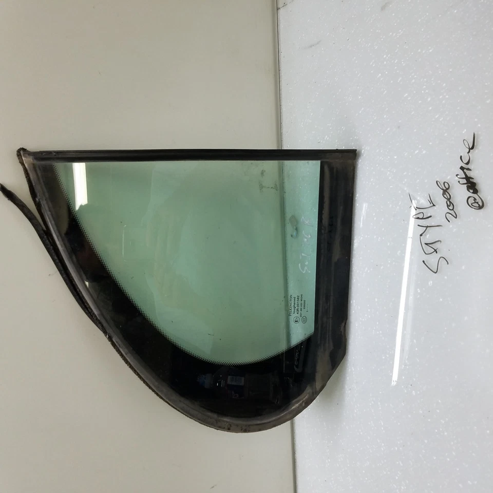 2005-2008 Jaguar S-Type Rear Right Quarter Corner Window Oem 43R-001582 - Image 1 of 3