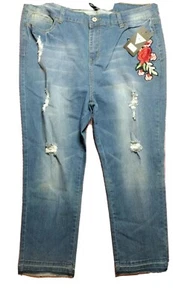 Be-Girl Women's NWT Distressed Embroidered Rose Med Wash Stretch Jeans Size 20 - Picture 1 of 9