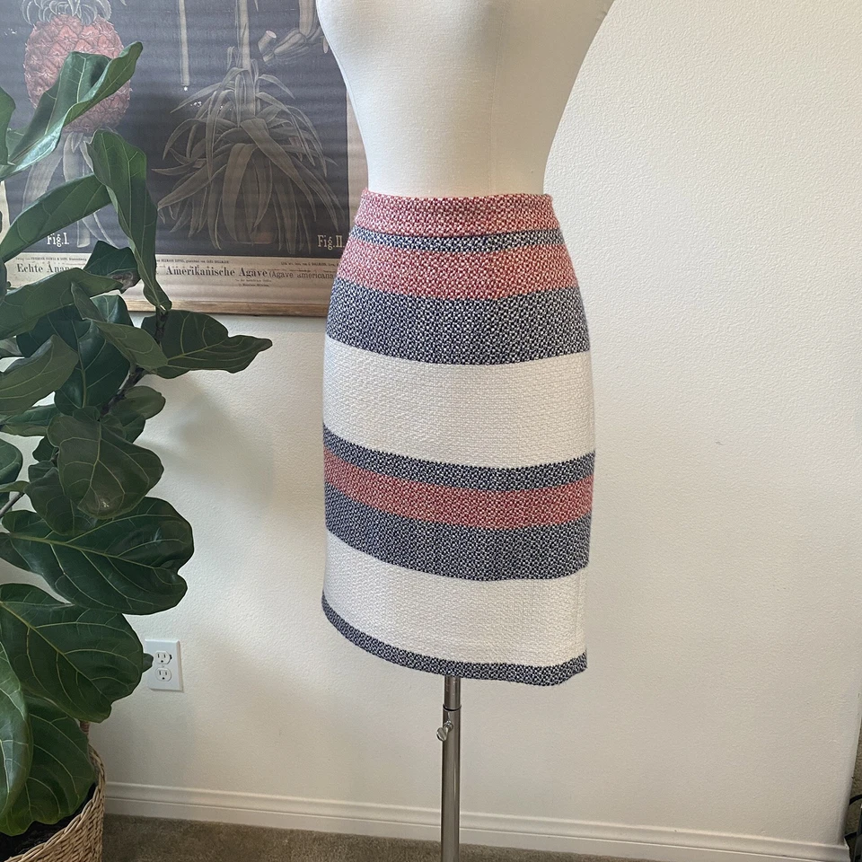 Halogen Size 2 Multi-Color w/Color Block Print Knee-Length Pencil Skirt - Image 1 of 4
