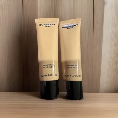 2 件 BURBERRY BURBERRY HERO 洗澡凝胶 1.0 盎司/30 毫升 - 全新 — 第 1/2 张图片
