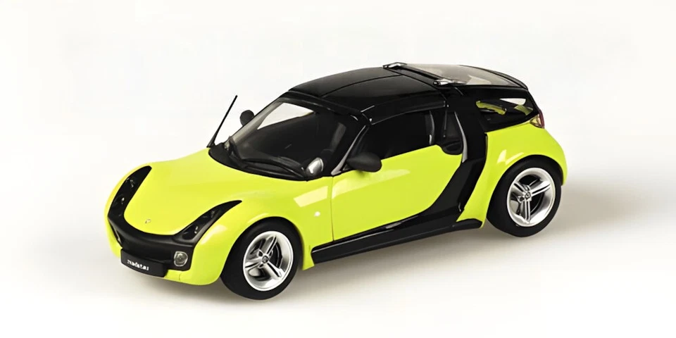 Minichamps 400032120 SMART ROADSTER COUPE' 2002 YELLOW scale model 1:43 - Image 1 of 1