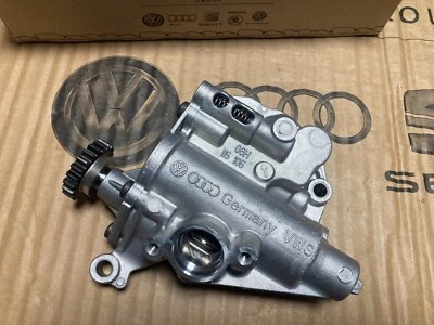 Audi VW Skoda Octavia RS Seat EA888 Gen3 2.0 TFSI oil pump 06H115107AR - Image 1 of 4